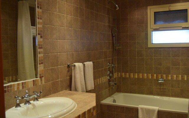 Al Gosaibi Hotel - Villa
