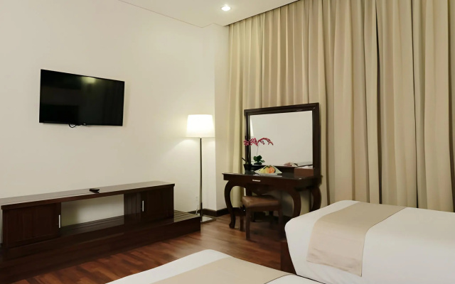 Sutan Raja Hotel & Convention Palu – Guest Rooms – Palu