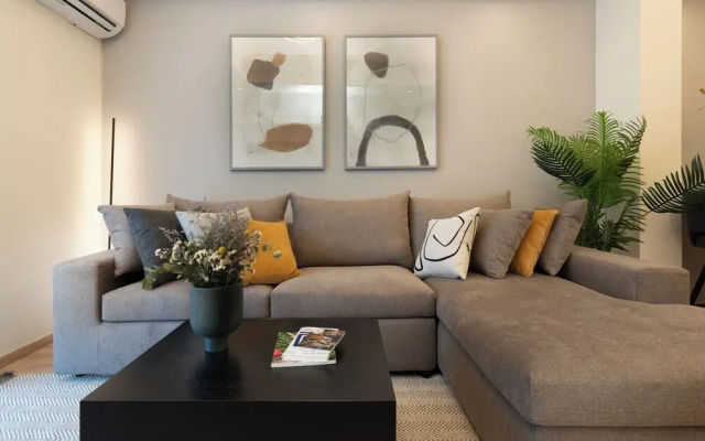 Newly Renovated 2Bdr Apt-5min to metro