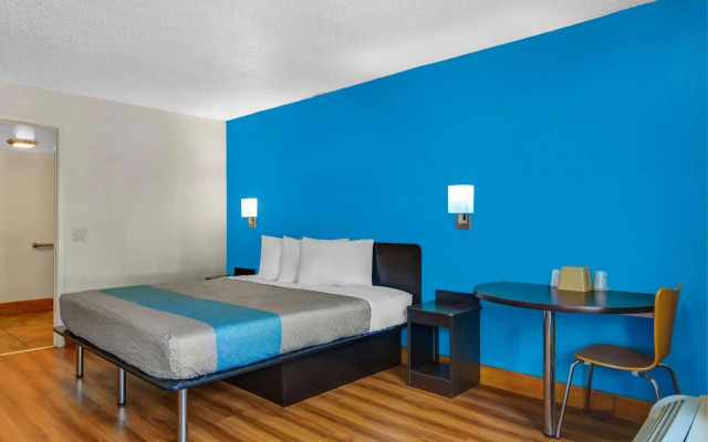 Motel 6 Atlanta GA