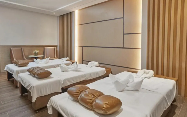 Rizal Park Hotel