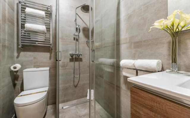 Madrid 1915 Private Suites