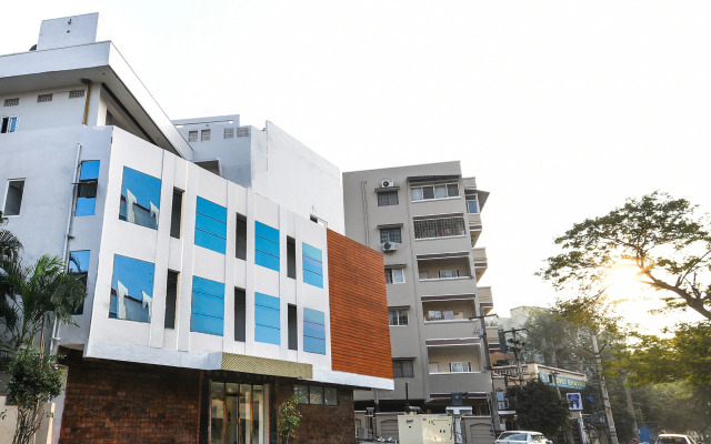 OYO Flagship 25071 Opp Amulya Hospital