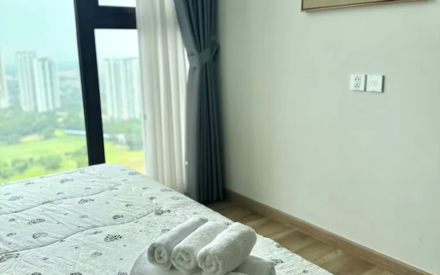 Sakura Homestay - Landmark Ecopark