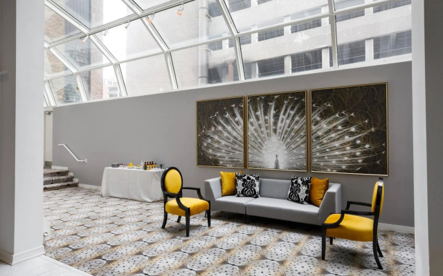 Hotel Metro, Autograph Collection