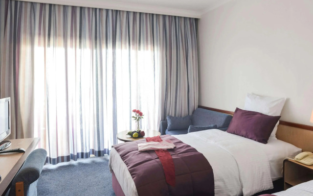 Mercure Ismailia Forsan Island Hotel