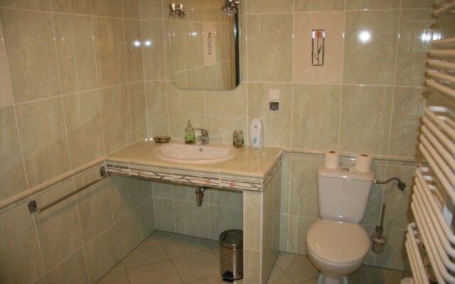 U pani Ani Żeglarska 18