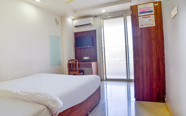 FabHotel IR Luxaria