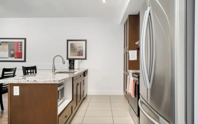 Elevated Escapes 2BR Suite Overlooking Lake