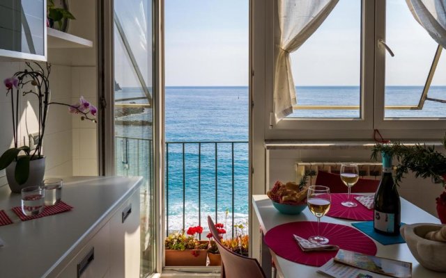 Giaella Sea View Apartment