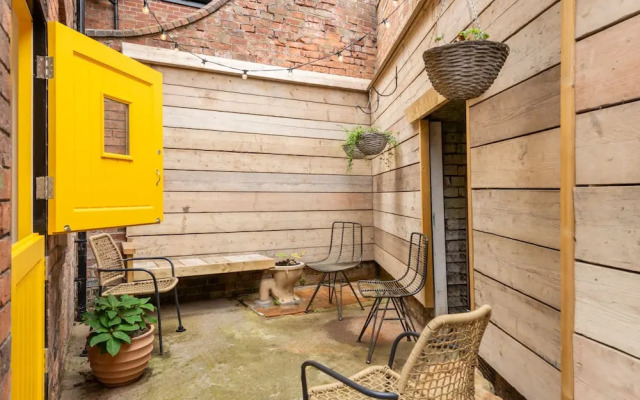 Host Stay Temple Gardens