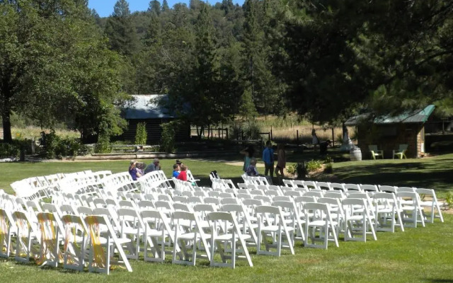 The Davies Family Inn