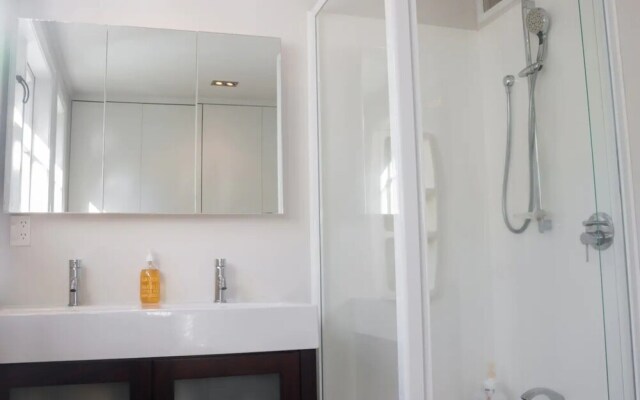2 Bedroom Garden Oasis in Mount Eden