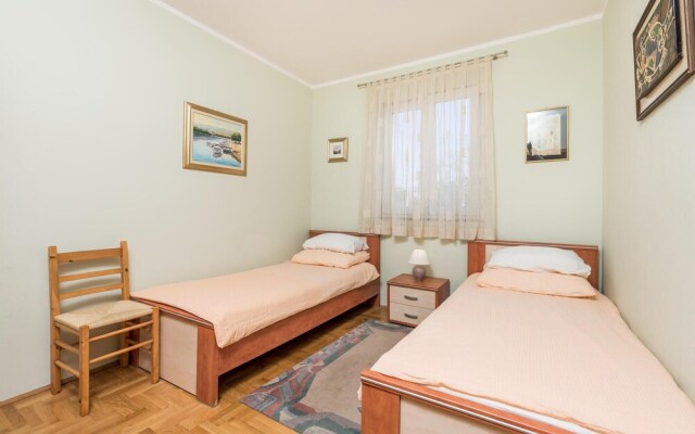 Nice Apartment in Rab With Wifi and 2 Bedrooms