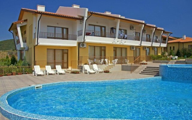 Montemar Villas