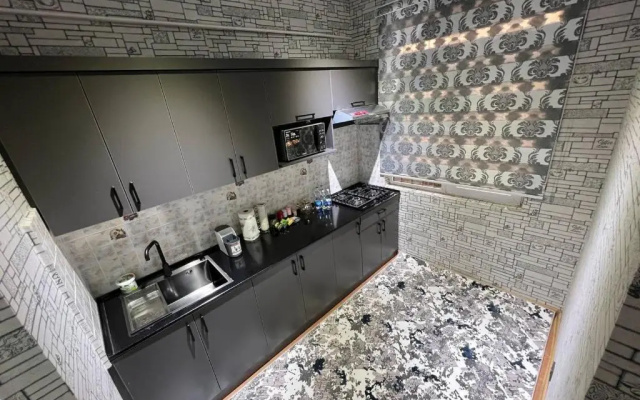 All inclusive guest house (Ол инклюзив гест хаус)