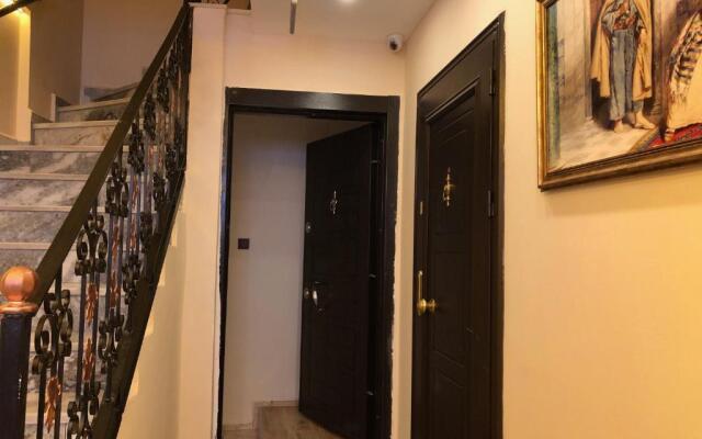 Rose Mansion by Otantik Suites