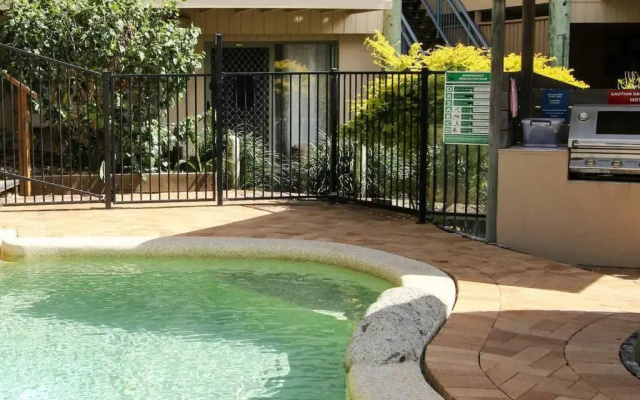 Gorgeous Studio + 100M To Beach + Pool