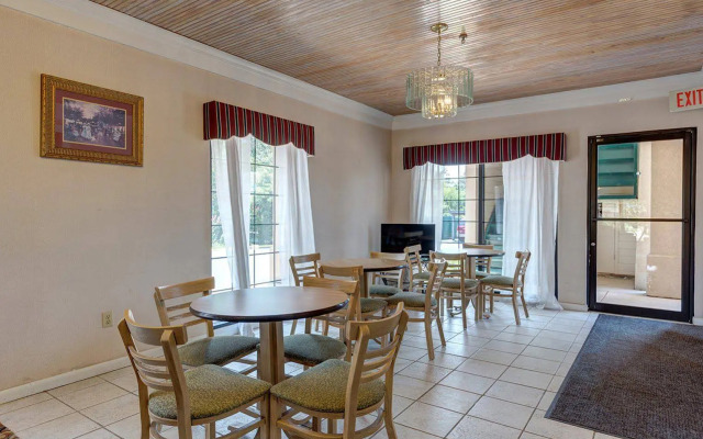 OYO Hotel Grenada West