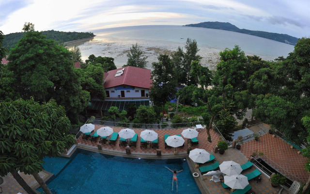 Tri Trang Beach Resort by Diva Management