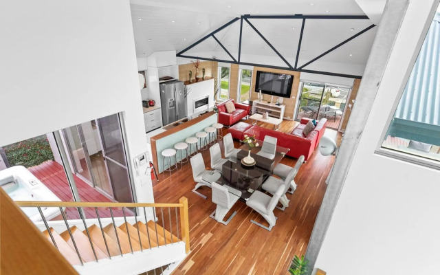 Bliss on the Bay Upstairs