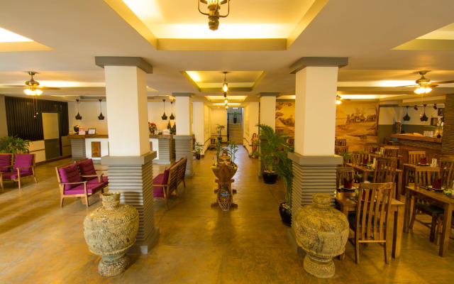 Double Leaf Boutique Hotel