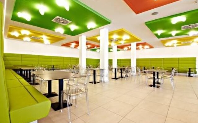 Young Generation Resort Buchegg
