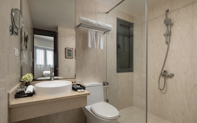 Authentic Hanoi Boutique Hotel