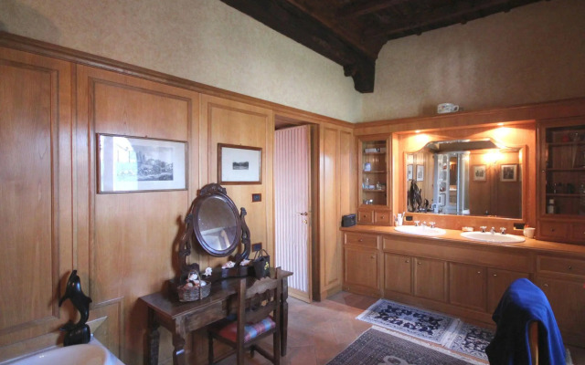 Castello di Cernusco Lombardone