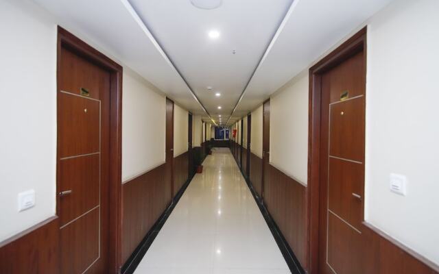 Capital O 27646 Hotel Grand Sm Regency