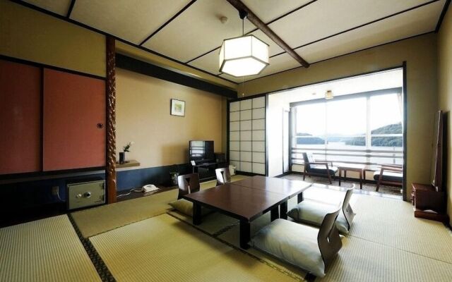 Hamanako Kanzanji Onsen Hotel Kikusuitei