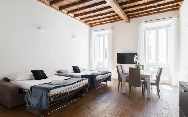 A World Aparts - 104 Frattina