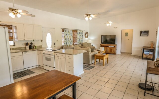 464 Washington Court - M