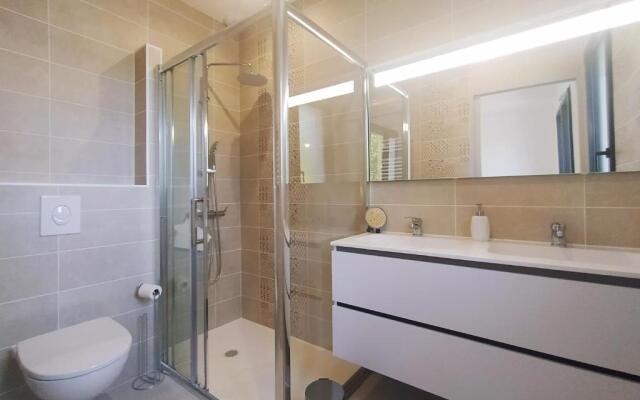 Maison Garbay spacieuse parking jardin