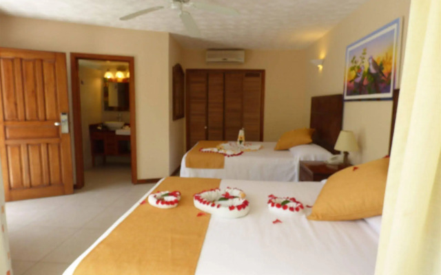 Paradise Beach Hotel & Resort