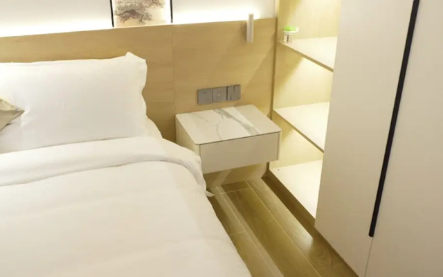 Unicorn Rocket Resort