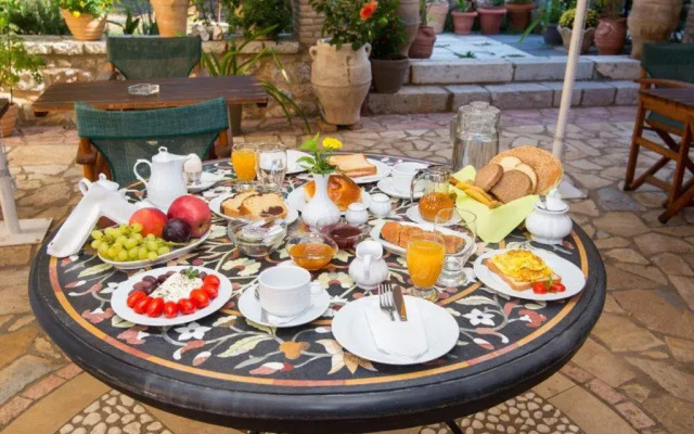 Nostos Hotel