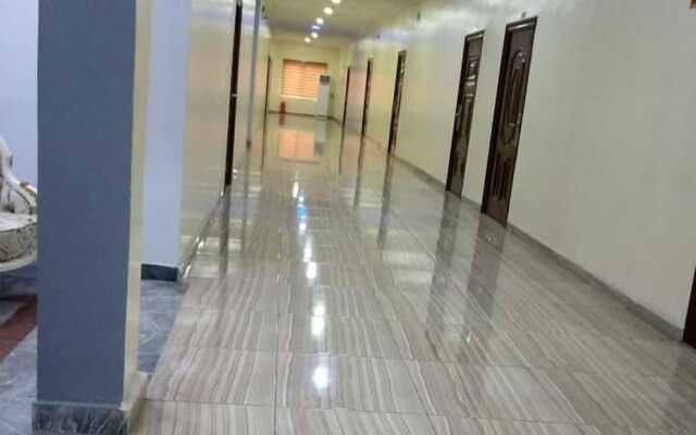 De-Lasmall Hotel and Resort Ltd