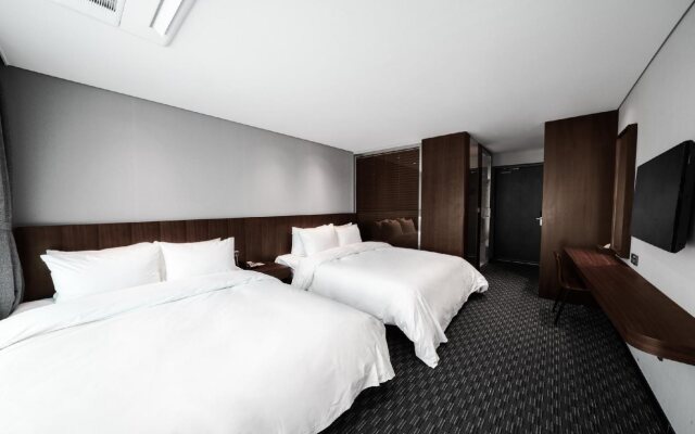 Greenlagoon hotel in Seorak