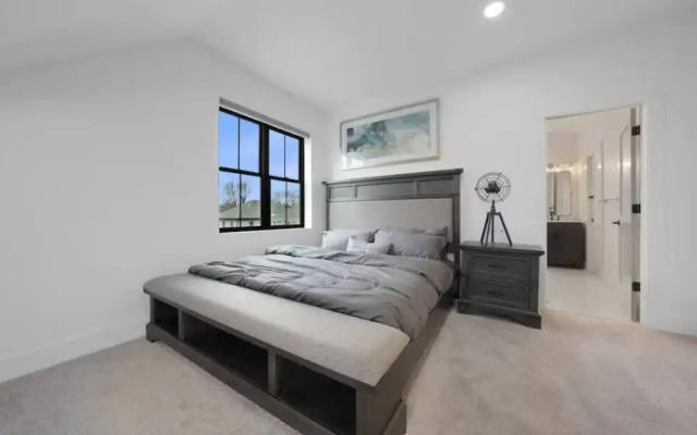 Jungle House Premier Residences – Downtown Columbus & Short North