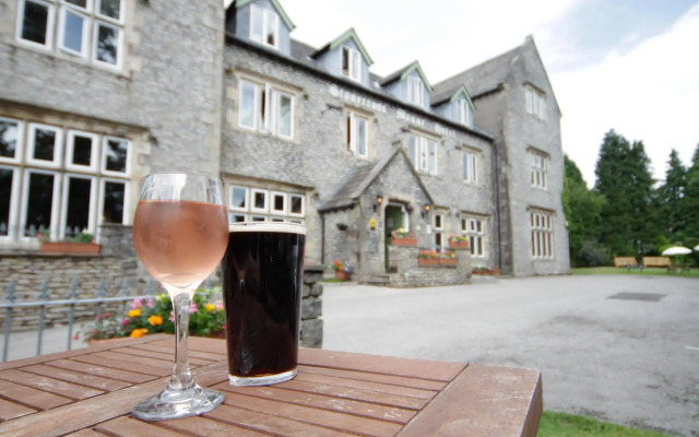 Stonecross Manor Hotel