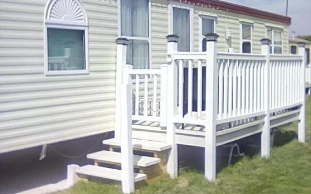 Sea Breeze caravan B3 Ty Gwyn Holiday park