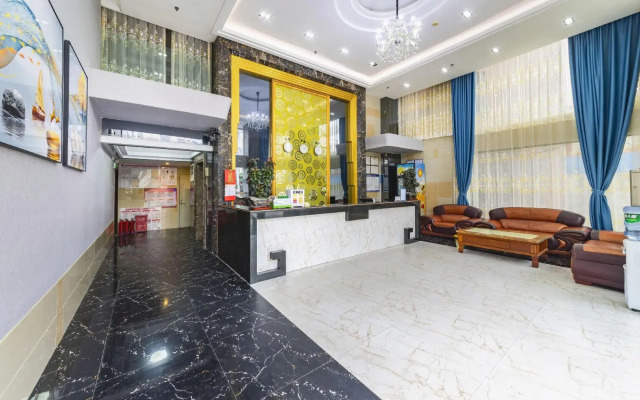 an you Bussiness Hotel(遂溪安由商务酒店)