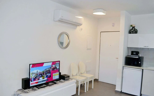 Cozy & Modern In The Centre Of The City