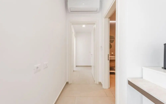 Seaside Retreat Green Coast