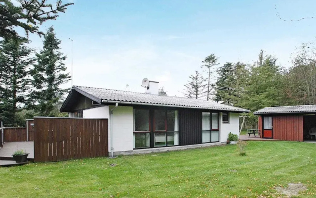 6 Person Holiday Home in Saltum