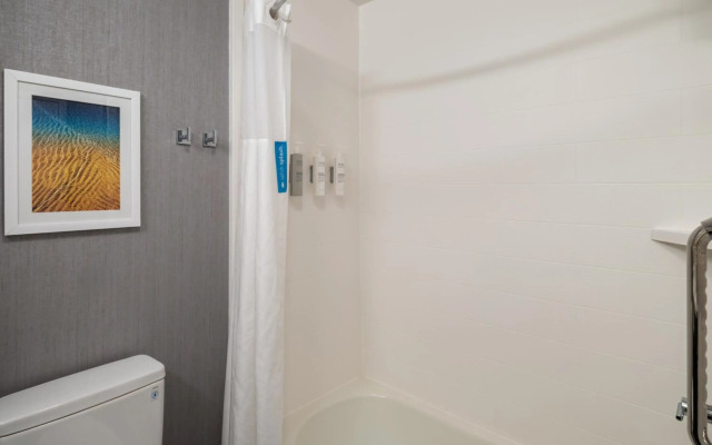 Hampton Inn & Suites Agoura Hills
