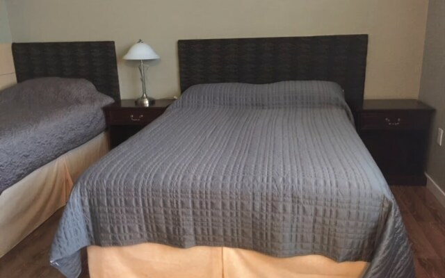 Peace River Inn & Suites