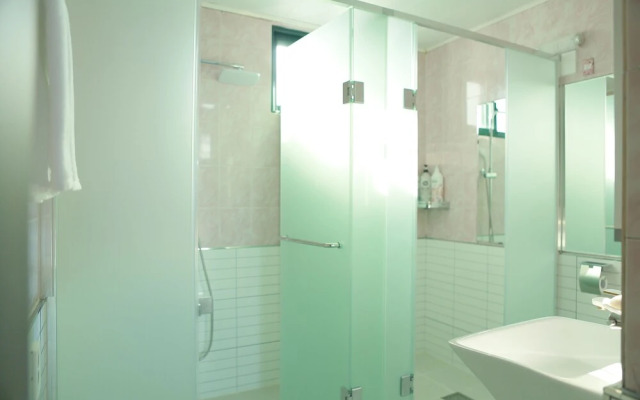 Mangsang Beach Pension