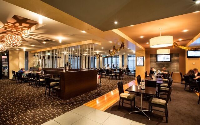 Nightcap at Excelsior Hotel